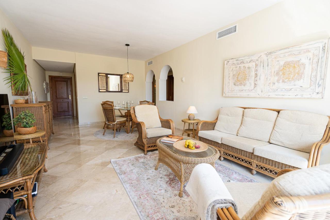 Costalita Beach Apartment Estepona Esterno foto