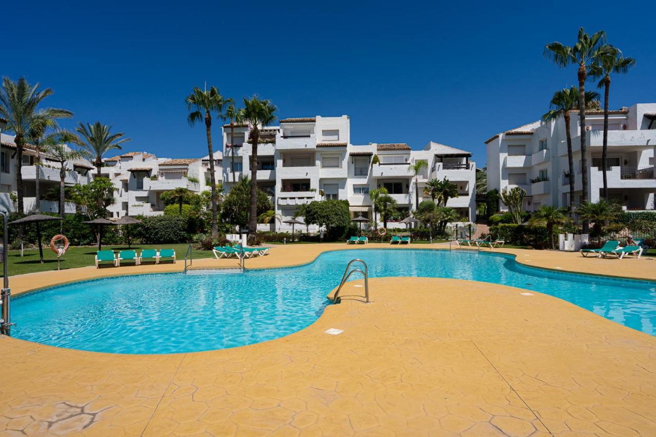 Costalita Beach Apartment Estepona Esterno foto