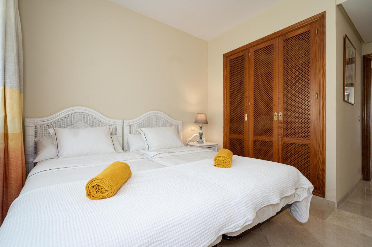 Costalita Beach Apartment Estepona Esterno foto