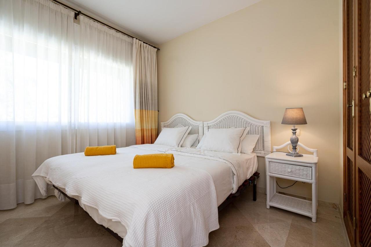 Costalita Beach Apartment Estepona Esterno foto